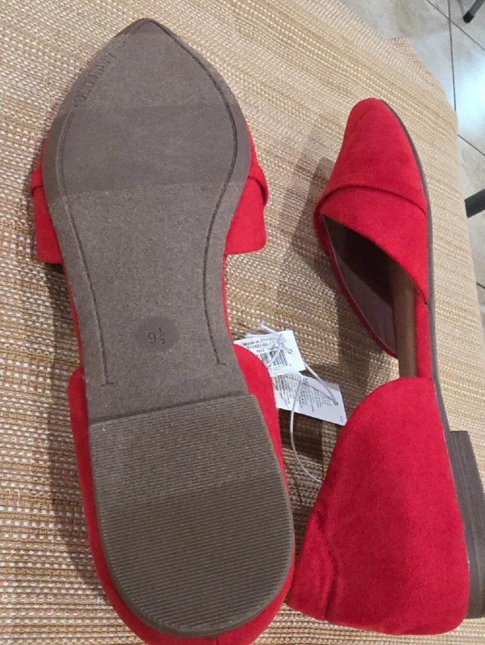 Red Pointed D'Orsay Flats - Women's Stylish Slip-On